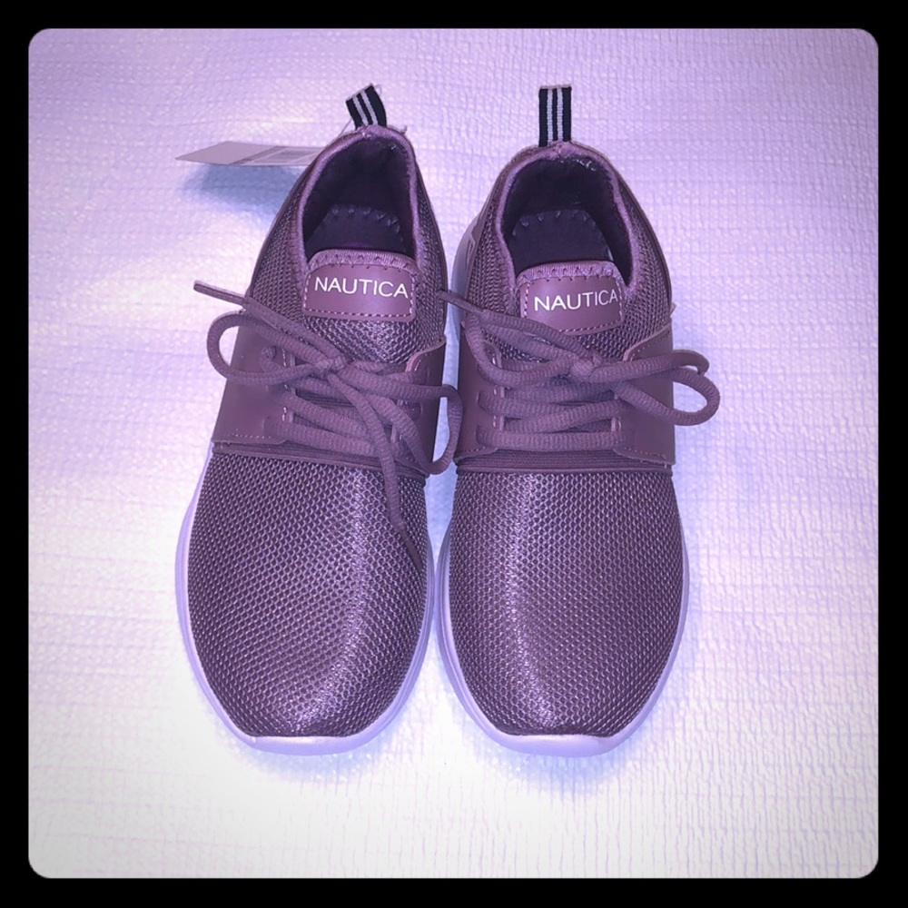 Women’s Nautica sneakers